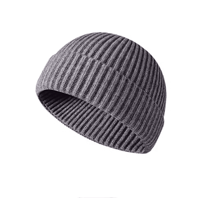 Gorro Unissex em Tricô com Dobra na Barra