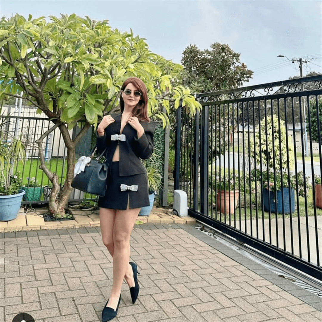 Blazer Feminino com Laço em Strass Cecília Forglows