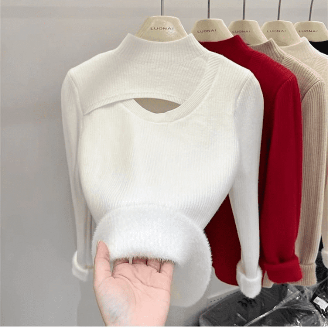 Suéter Feminino Peluciado Decote Assimétrico Forglows