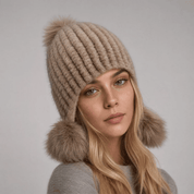 Touca Feminina com Pompom Forglows