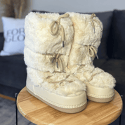 Bota Feminina para Neve Antiderrapante com Pelúcia Forglows
