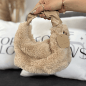 Bolsa Feminina Peluciada Forglows
