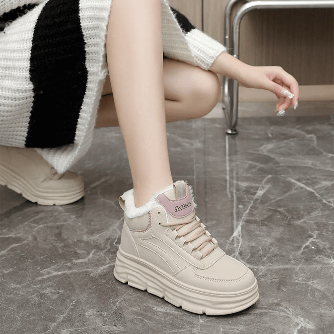 Tênis Feminino Botinha Peluciado Forglows