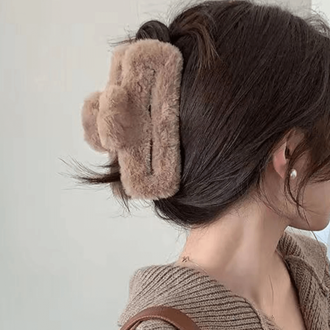 Presilha Feminina Peluciada Barrette Forglows