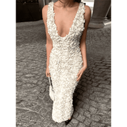 Vestido Feminino Longo em Tule com Aplicação de Flores
