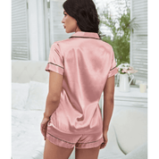 Conjunto de Pijama Feminino em Seda Forglows
