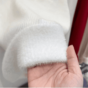 Suéter Feminino Peluciado Decote Assimétrico Forglows
