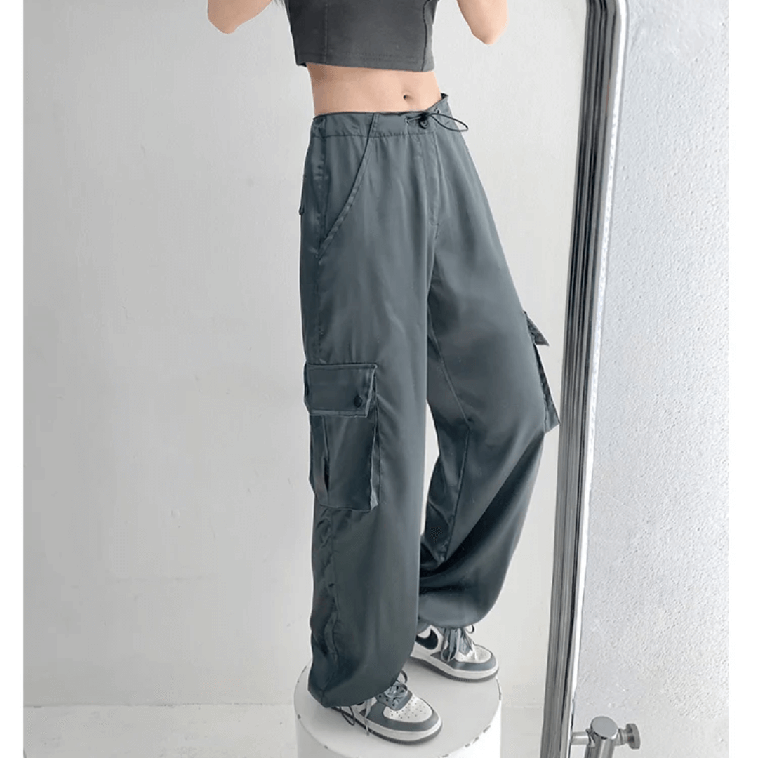 Calça Feminina Cargo Acetinada Forglows