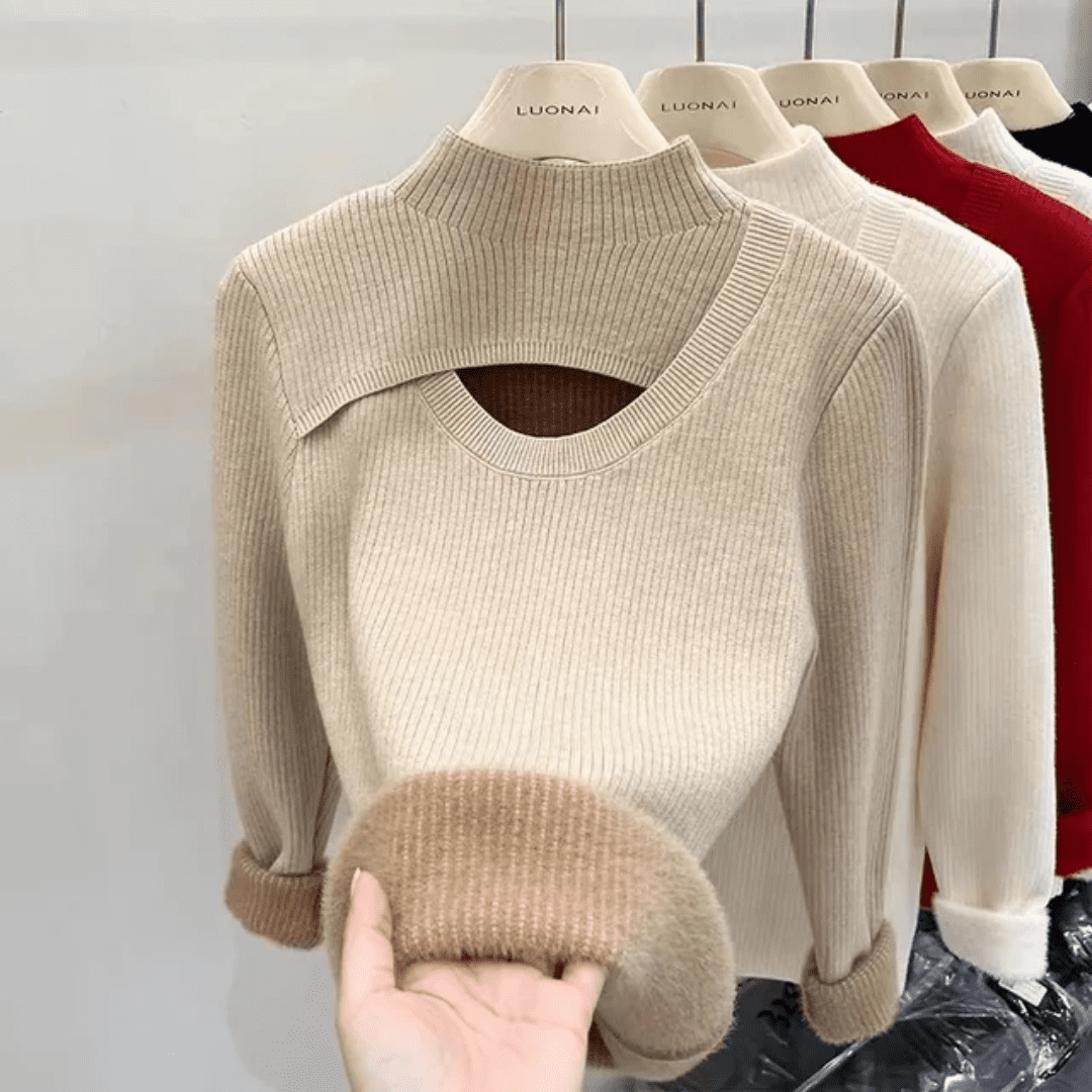 Suéter Feminino Peluciado Decote Assimétrico Forglows