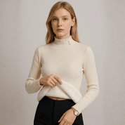 Suéter Feminino Cashmere Canelado com Botões Perolados Forglows