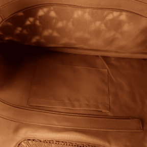 Bolsa de Malha de Palha com Alça de Madeira