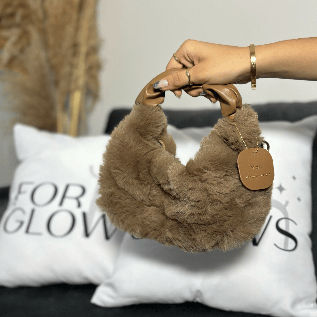 Bolsa Feminina Peluciada Forglows