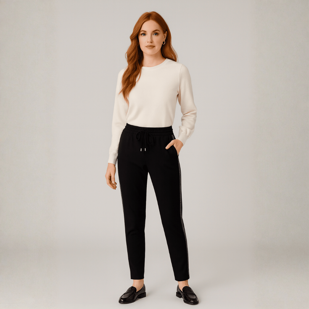 Calça Feminina de Moletom Peluciada com Detalhe em Brilho Forglows